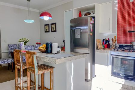 Casa de condomínio para alugar com 198m², 3 quartos e 4 vagasCozinha