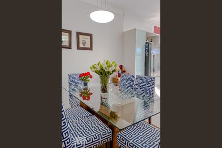 Casa de condomínio para alugar com 198m², 3 quartos e 4 vagasQuarto 3