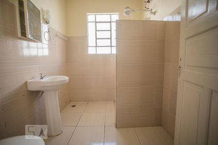 Casa à venda com 300m², 2 quartos e 5 vagasBanheiro