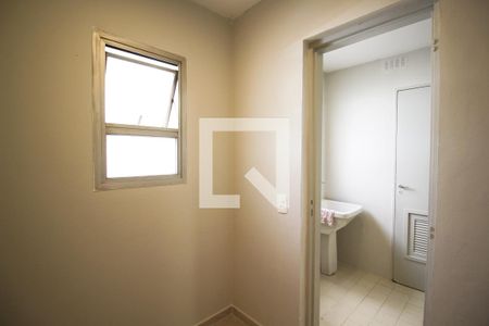 Apartamento à venda com 80m², 3 quartos e 1 vaga Apartamento à venda com 80m², 3 quartos e 1 vagaQuarto de Serviço