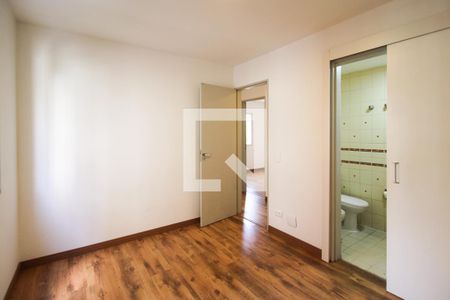 Suíte  de apartamento para alugar com 3 quartos, 80m² em Vila Olímpia, São Paulo