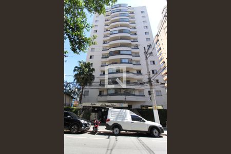 Apartamento à venda com 80m², 3 quartos e 1 vaga Apartamento à venda com 80m², 3 quartos e 1 vagaFachada