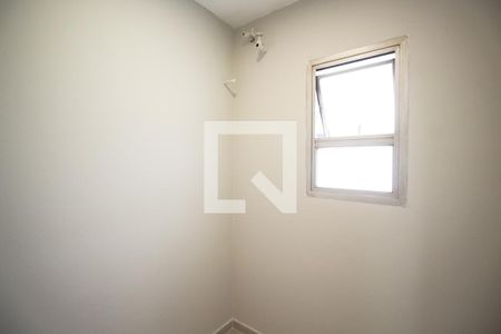 Apartamento à venda com 80m², 3 quartos e 1 vaga Apartamento à venda com 80m², 3 quartos e 1 vagaQuarto de Serviço
