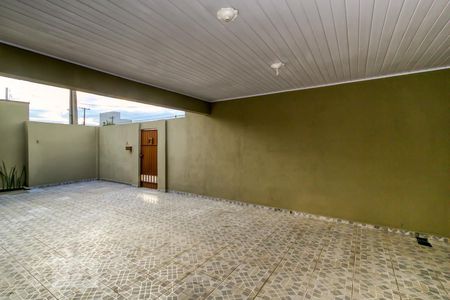Casa para alugar com 116m², 4 quartos e 2 vagas Casa para alugar com 116m², 4 quartos e 2 vagasVista do Quarto 4