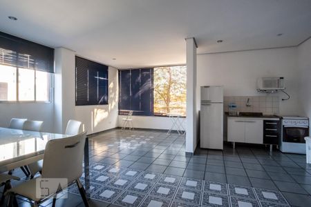 Apartamento para alugar com 52m², 2 quartos e 1 vaga Apartamento para alugar com 52m², 2 quartos e 1 vagaÁrea comum - Salão de festas