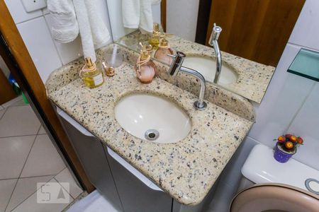 Casa à venda com 146m², 3 quartos e 2 vagasLavabo