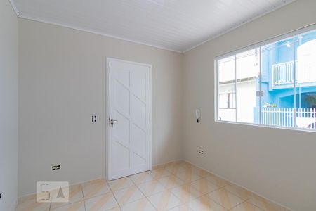Casa à venda com 2 quartos, 68m² em Capão Raso, Curitiba