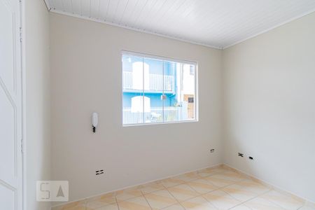 Sala de casa à venda com 2 quartos, 68m² em Capão Raso, Curitiba