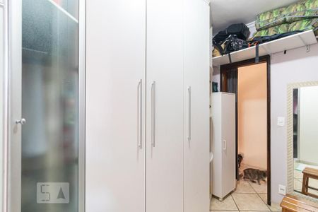 Casa de condomínio à venda com 192m², 3 quartos e 2 vagas Casa de condomínio à venda com 192m², 3 quartos e 2 vagasQuarto 2