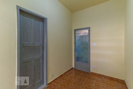 Sala de casa de condomínio para alugar com 1 quarto, 30m² em Piedade, Rio de Janeiro