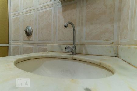 Casa de condomínio para alugar com 30m², 1 quarto e sem vagaBanheiro