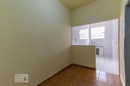Sala de casa de condomínio para alugar com 1 quarto, 30m² em Piedade, Rio de Janeiro