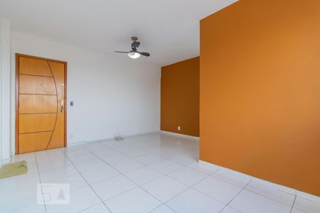 Sala de apartamento para alugar com 2 quartos, 45m² em Madureira, Rio de Janeiro