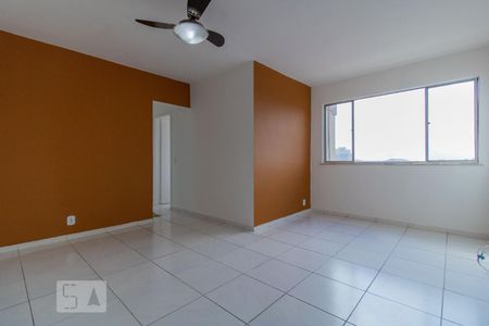 Sala de apartamento para alugar com 2 quartos, 45m² em Madureira, Rio de Janeiro