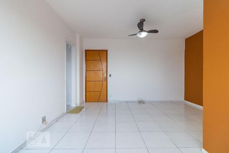 Sala de apartamento para alugar com 2 quartos, 45m² em Madureira, Rio de Janeiro