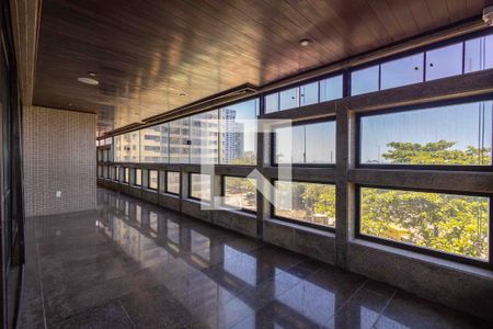 Varanda de apartamento para alugar com 4 quartos, 250m² em Barra da Tijuca, Rio de Janeiro