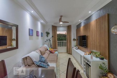 Sala de apartamento para alugar com 3 quartos, 70m² em Jardim García, Campinas