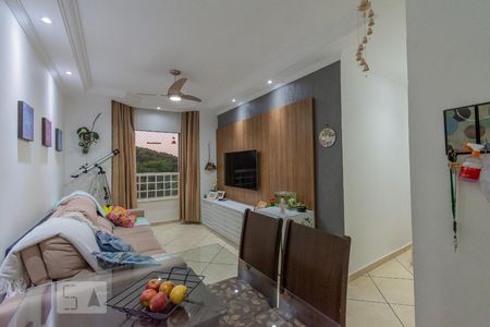 Sala de apartamento para alugar com 3 quartos, 70m² em Jardim García, Campinas