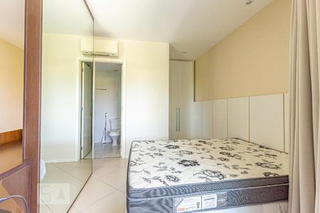 Quarto de kitnet/studio para alugar com 1 quarto, 45m² em Caminho das Árvores, Salvador