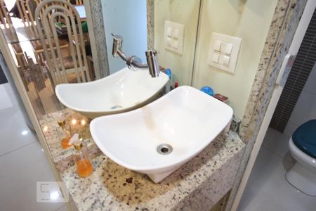 Casa à venda com 150m², 3 quartos e 1 vagaLavabo