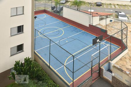 Apartamento para alugar com 65m², 3 quartos e 1 vagaQuadra poliesportiva vista da varanda