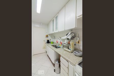 Apartamento à venda com 90m², 2 quartos e 1 vaga Apartamento à venda com 90m², 2 quartos e 1 vagaCozinha