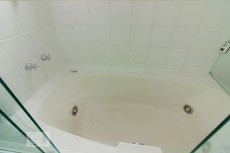 Apartamento à venda com 90m², 2 quartos e 1 vaga Apartamento à venda com 90m², 2 quartos e 1 vagaBanheiro Suíte