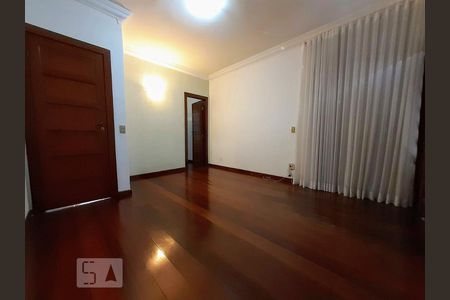 Casa à venda com 4 quartos, 480m² em Santa Lúcia, Belo Horizonte
