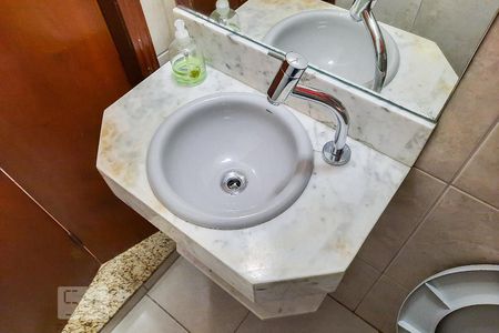 Casa à venda com 165m², 3 quartos e 2 vagasLavabo