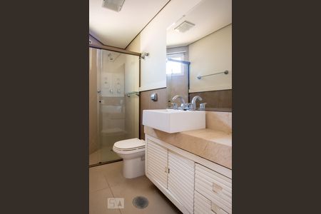 Apartamento à venda com 280m², 3 quartos e 3 vagas Apartamento à venda com 280m², 3 quartos e 3 vagasBanheiro