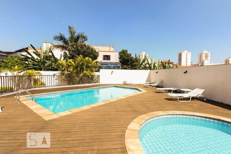 Apartamento à venda com 280m², 3 quartos e 3 vagas Apartamento à venda com 280m², 3 quartos e 3 vagasÁrea comum - Piscina