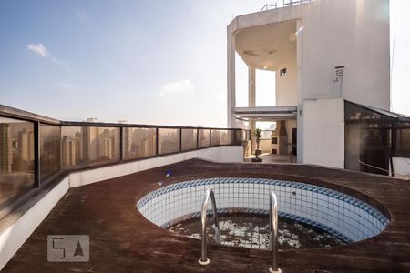 Apartamento à venda com 280m², 3 quartos e 3 vagas Apartamento à venda com 280m², 3 quartos e 3 vagasCobertura - Piscina