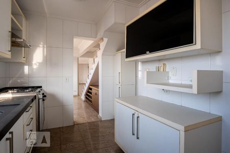 Apartamento à venda com 280m², 3 quartos e 3 vagas Apartamento à venda com 280m², 3 quartos e 3 vagasCozinha