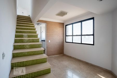 Apartamento à venda com 280m², 3 quartos e 3 vagas Apartamento à venda com 280m², 3 quartos e 3 vagasHall da cobertura