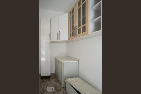 Apartamento à venda com 95m², 3 quartos e 1 vaga Apartamento à venda com 95m², 3 quartos e 1 vagaQuarto de Serviço