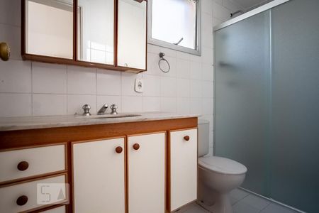 Apartamento à venda com 95m², 3 quartos e 1 vaga Apartamento à venda com 95m², 3 quartos e 1 vagaBanheiro da Suíte 1