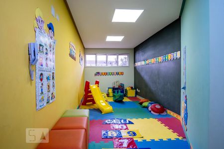 Apartamento à venda com 95m², 3 quartos e 1 vaga Apartamento à venda com 95m², 3 quartos e 1 vagaÁrea comum - Brinquedoteca