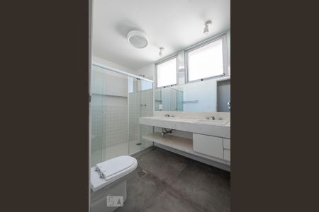 Apartamento à venda com 140m², 2 quartos e 1 vaga Apartamento à venda com 140m², 2 quartos e 1 vagaSuíte 1 - Banheiro
