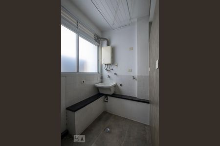 Apartamento à venda com 140m², 2 quartos e 1 vaga Apartamento à venda com 140m², 2 quartos e 1 vagaLavanderia