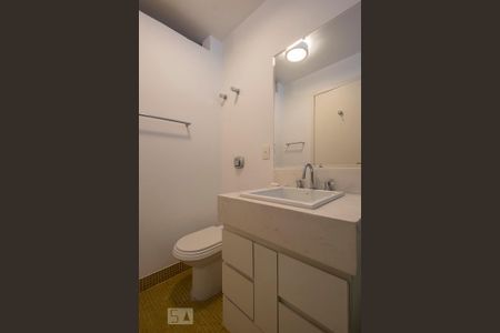Apartamento à venda com 140m², 2 quartos e 1 vaga Apartamento à venda com 140m², 2 quartos e 1 vagaSuíte 2 - Banheiro
