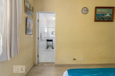 Casa à venda com 150m², 2 quartos e 2 vagas Casa à venda com 150m², 2 quartos e 2 vagasSuíte