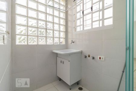 Casa à venda com 150m², 2 quartos e 2 vagas Casa à venda com 150m², 2 quartos e 2 vagasÁrea de Serviço - Edícula