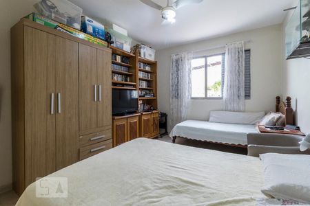 Casa à venda com 150m², 2 quartos e 2 vagas Casa à venda com 150m², 2 quartos e 2 vagasQuarto