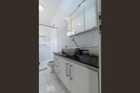 Casa à venda com 150m², 2 quartos e 2 vagas Casa à venda com 150m², 2 quartos e 2 vagasBanheiro da Suíte