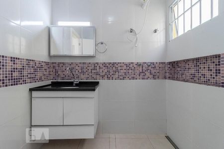 Casa à venda com 150m², 2 quartos e 2 vagas Casa à venda com 150m², 2 quartos e 2 vagasBanheiro 1 - Edícula