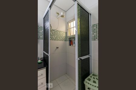 Casa à venda com 150m², 2 quartos e 2 vagas Casa à venda com 150m², 2 quartos e 2 vagasBanheiro Social