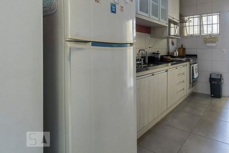 Casa à venda com 150m², 2 quartos e 2 vagas Casa à venda com 150m², 2 quartos e 2 vagasCozinha