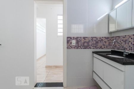 Casa à venda com 150m², 2 quartos e 2 vagas Casa à venda com 150m², 2 quartos e 2 vagasBanheiro 1 - Edícula