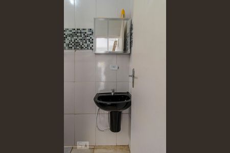 Casa à venda com 150m², 2 quartos e 2 vagas Casa à venda com 150m², 2 quartos e 2 vagasBanheiro da Despensa