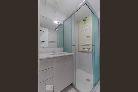 Apartamento à venda com 64m², 2 quartos e 1 vaga Apartamento à venda com 64m², 2 quartos e 1 vagaBanheiro